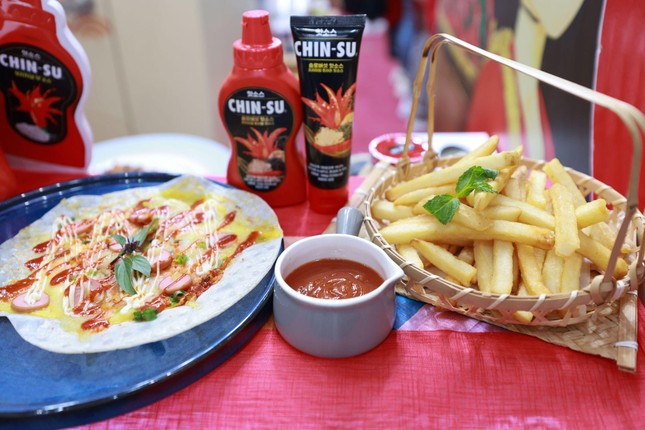 Bộ đôi tương ớt Việt và bánh tráng Việt được thực khách Hàn Quốc khen nức nở ảnh 2