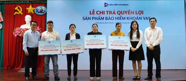Bảo hiểm VietinBank - VBI chi trả gần 700 triệu đồng quyền lợi bảo hiểm cho 4 khách hàng ảnh 1