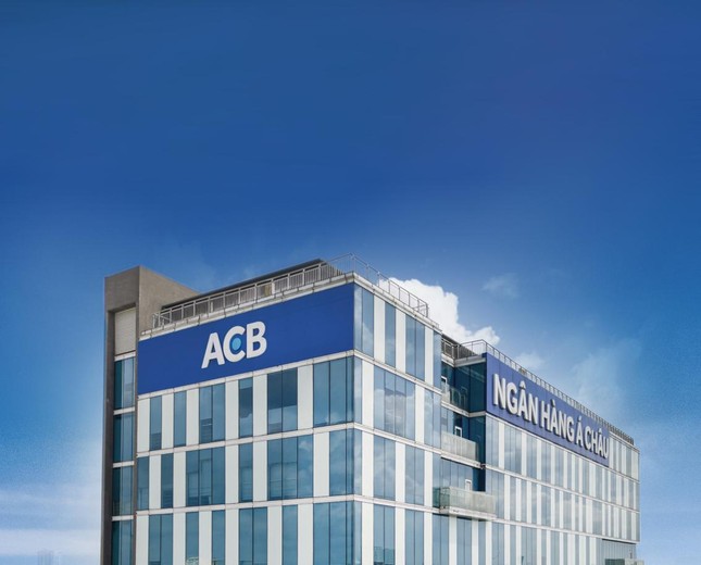Nhờ chuyển đổi số quyết liệt, lợi nhuận ACB tăng gấp 17 lần ảnh 1