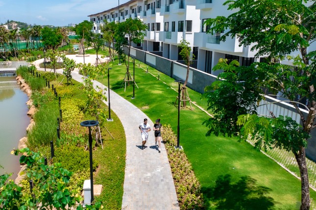 Nhận nhà chất lượng, đúng cam kết – chủ đầu tư KĐT La Vida Residences khẳng định chữ tín với cư dân ảnh 2