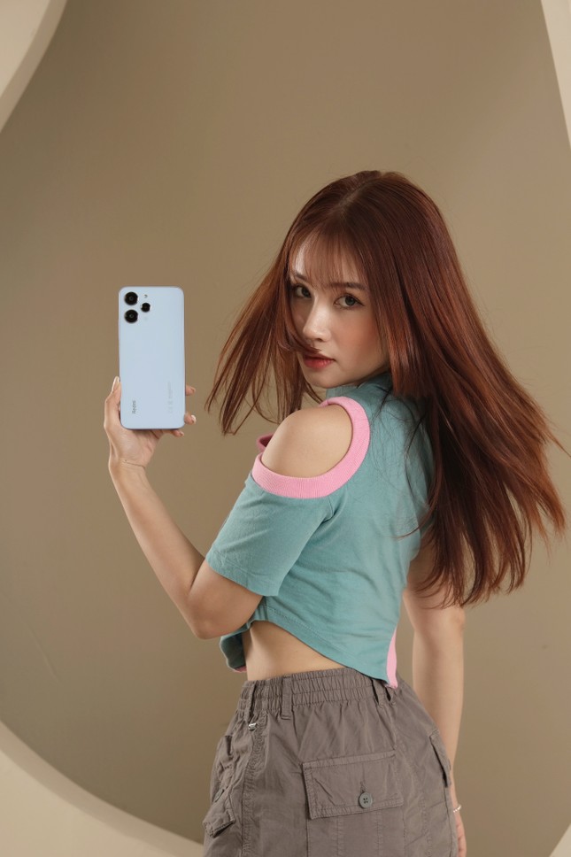 Người dùng bật mí lý do phải lòng smartphone “tốt gỗ tốt cả nước sơn” Redmi 12 ảnh 1