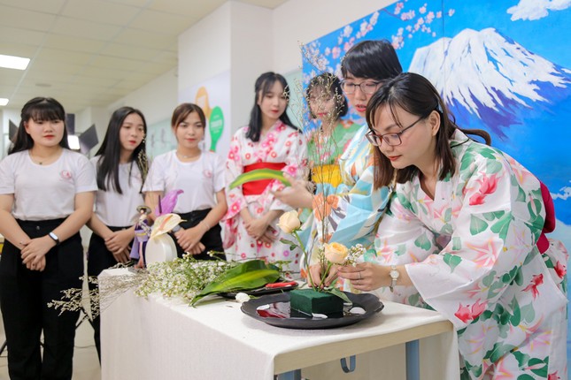 Thạo chuyên môn, 'rành' văn hóa, sinh viên Ngôn ngữ Nhật HUTECH tự tin có việc sớm ảnh 3