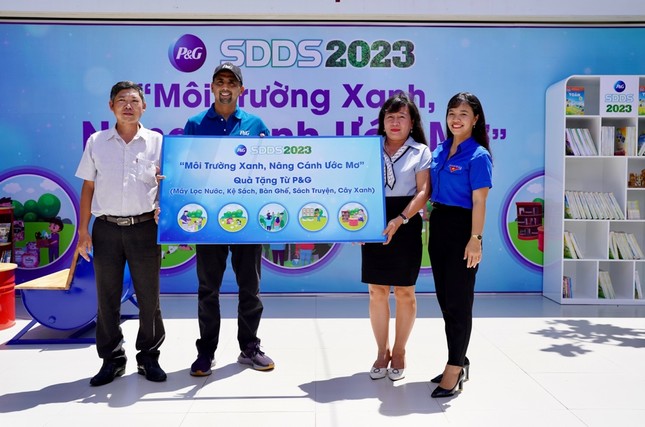 Hơn 1.000 học sinh tham gia dự án 'Môi trường xanh, nâng cánh ước mơ' cùng công ty P&G Việt Nam ảnh 1