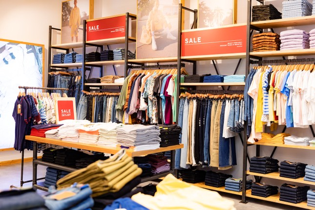 Sắm hè hứng khởi cùng loạt ưu đãi “deal chồng deal” hấp dẫn chỉ có tại Vincom Red Sale 2023 ảnh 5