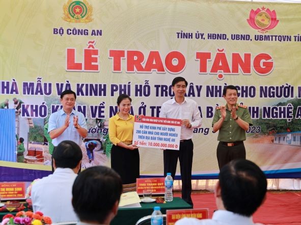 Agribank dành 215 tỷ đồng cho các hoạt động an sinh xã hội trong 6 tháng đầu năm 2023 ảnh 2