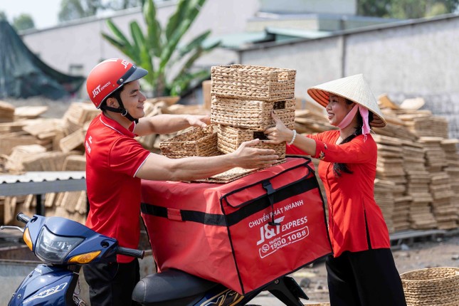 J&T Express lần thứ 2 liên tiếp được vinh danh thương hiệu xuất sắc Châu Á ảnh 3
