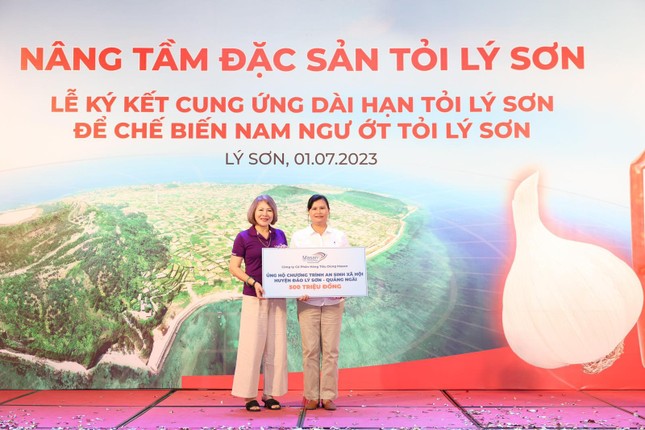 Đặc sản tỏi nổi tiếng Lý Sơn chính thức có mặt trong nước mắm Nam Ngư ớt tỏi Lý Sơn ảnh 4