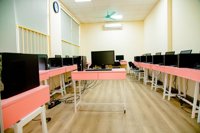 Hà Nội: Trường THPT Nguyễn Văn Huyên thông báo tuyển sinh lớp 10 đợt 2 ảnh 3