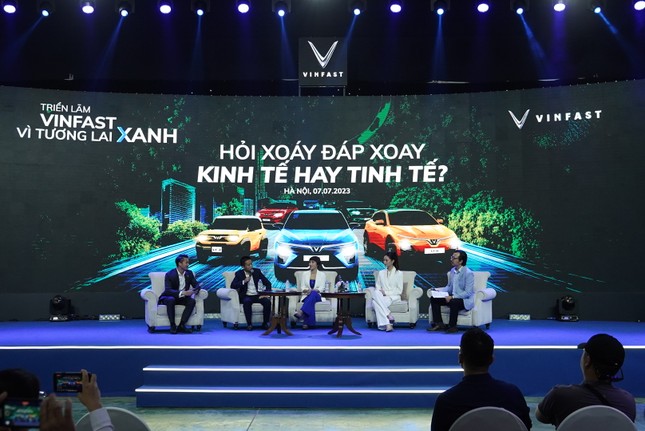 Người dùng kể chuyện mua xe điện VinFast xong… thừa tiền ảnh 4