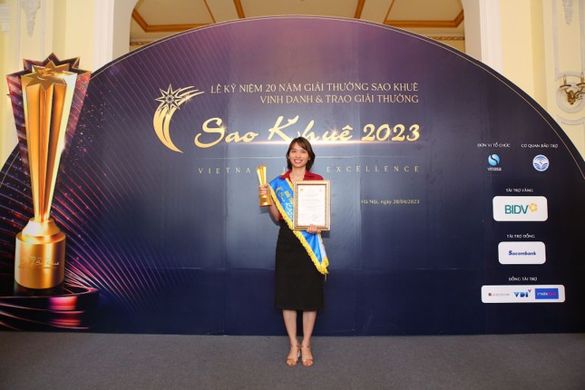 CodeStar Academy được vinh danh tại giải thưởng Sao Khuê 2023 ảnh 3