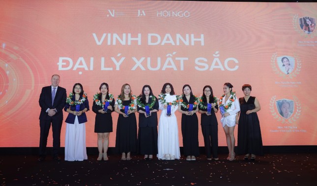 “Hội ngộ JA 2023”: Giải pháp chống lão hóa toàn diện nhờ khoa học hoạt chất và công nghệ hướng đích ảnh 5