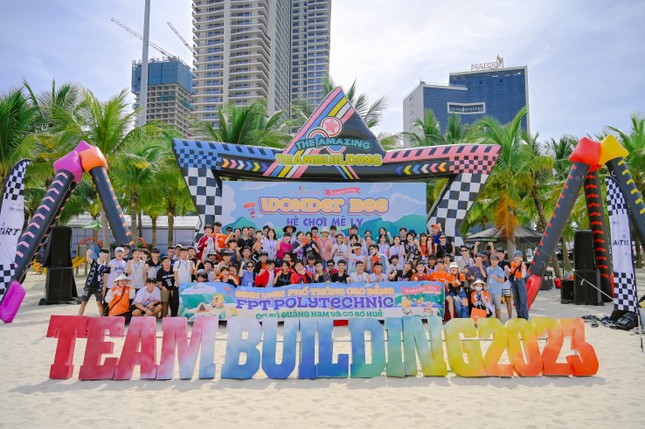 Phổ thông Cao đẳng - FPT Polytechnic tổ chức sự kiện team building 3 miền cho tân sinh viên ảnh 3