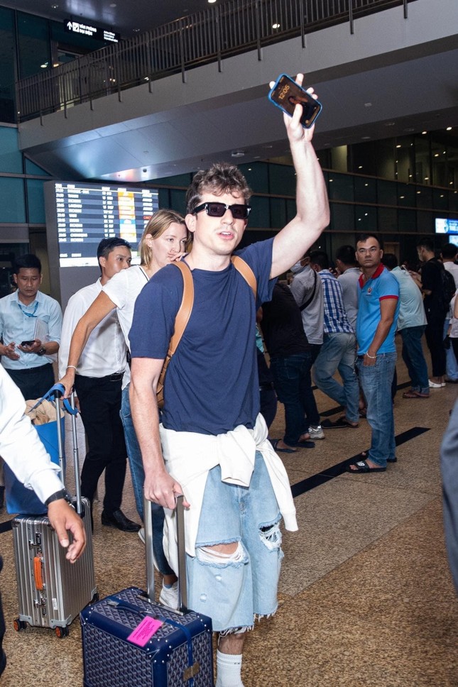 Hé lộ sân khấu tổng duyệt 8Wonder của Charlie Puth và dàn sao Việt trước giờ G ảnh 14