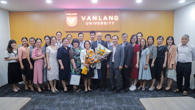 Hanwha Life Việt Nam tích cực nâng cao kiến thức tài chính cho giới trẻ ảnh 3