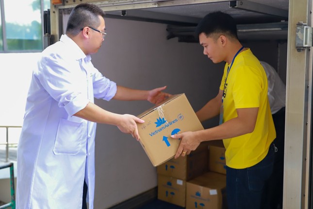 'Theo chân' quy trình quyên góp suất ăn hàng không của Vietnam Airlines ảnh 8