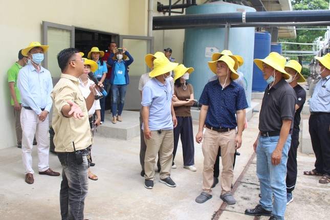 Đoàn bác sĩ Chuyên khoa II tham quan Qui trình xử lý chất thải rắn tại VWS ảnh 2