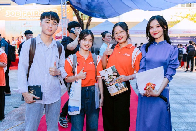 Doanh nghiệp tại Tây Nguyên, Đà Nẵng, Cần Thơ tiếp xúc với ứng viên chất lượng từ FPT Polytechnic ảnh 1