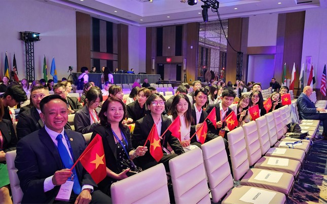 Nữ sinh Đại học Hàng Hải Việt Nam giành HCB tin học văn phòng thế giới ảnh 3