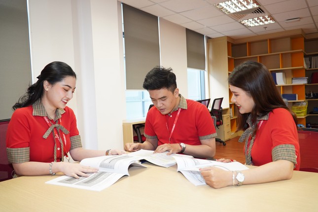 Vietjet nhận giải thưởng nơi làm việc tốt nhất tại HR Asia Award 2023 ảnh 3