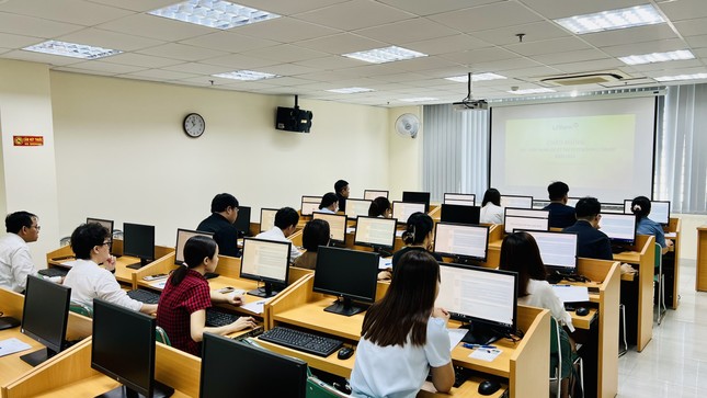 Mở rộng kinh doanh, LPBank trải thảm đỏ đón hàng ngàn nhân tài ảnh 1