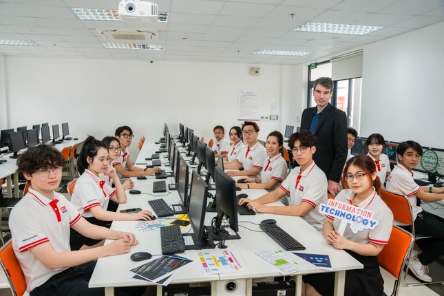 UWE Bristol@Phenikaa Campus: Điểm đến cho Gen Z yêu công nghệ ảnh 1