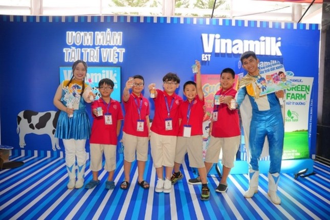 Vinamilk ươm mầm tài trí Việt cùng sân chơi Robotacon WRO 2023 ảnh 4