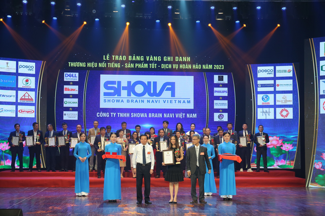 Showa Brain Navi Việt Nam thắng hat-trick tại Doanh nhân Trí thức Tiêu biểu Việt Nam 2023 ảnh 1