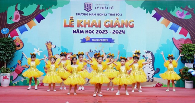 Hệ thống giáo dục Lý Thái Tổ khai giảng năm học mới ảnh 1