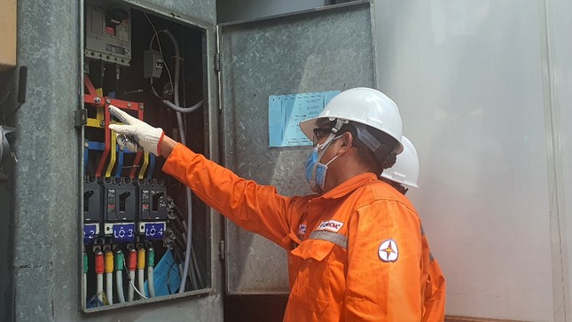 Phương châm 3M phục vụ khách hàng sử dụng điện của Tổng công ty Điện lực TPHCM ảnh 1