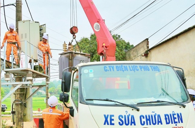 EVNNPC bố trí hơn 3.000 ca trực sẵn sàng phương án đảm bảo cung cấp điện trong dịp lễ 2/9 ảnh 4