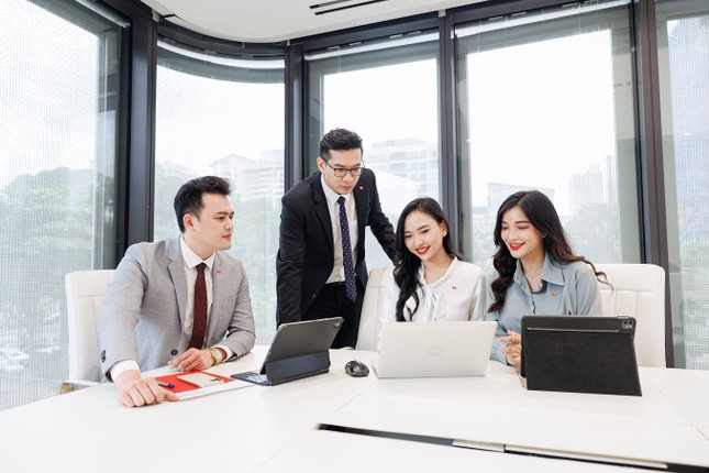 Techcombank được vinh danh “Nơi làm việc xuất sắc hàng đầu châu Á 2023” ảnh 2