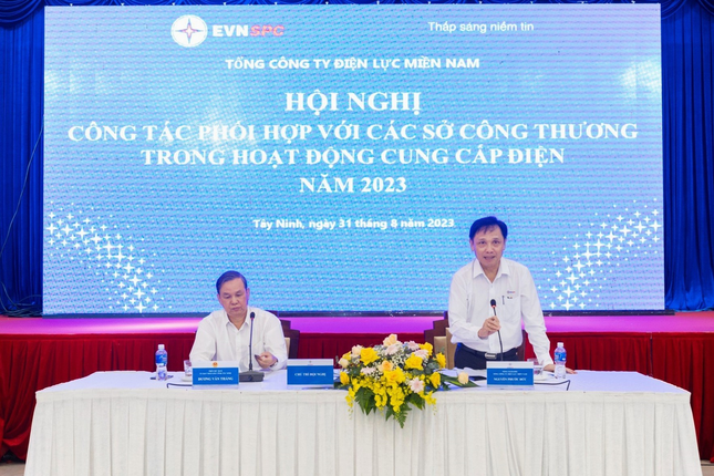 EVNSPC và 21 tỉnh phía Nam hợp sức gỡ vướng, đảm bảo cung ứng điện ảnh 1