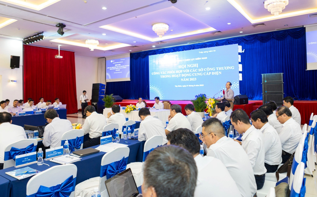 EVNSPC và 21 tỉnh phía Nam hợp sức gỡ vướng, đảm bảo cung ứng điện ảnh 3