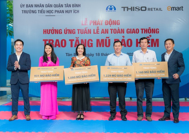  Thiso Retail trao 6.500 mũ bảo hiểm đạt chuẩn cho học sinh quận Gò Vấp và Tân Bình ảnh 2
