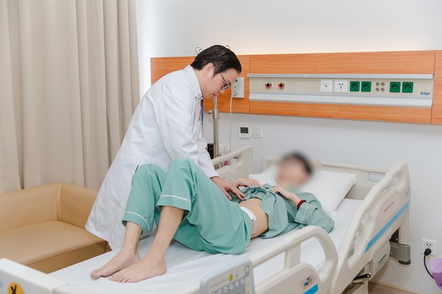 Chàng trai trẻ vượt 'cửa tử' sau ca phẫu thuật khối u xương khổng lồ cực hiếm gặp ảnh 3