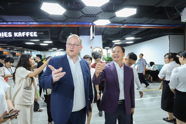 Chính thức khai trương học viện toàn cầu Cen Global Academy ảnh 2