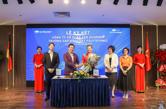 Chính thức khai trương học viện toàn cầu Cen Global Academy ảnh 5