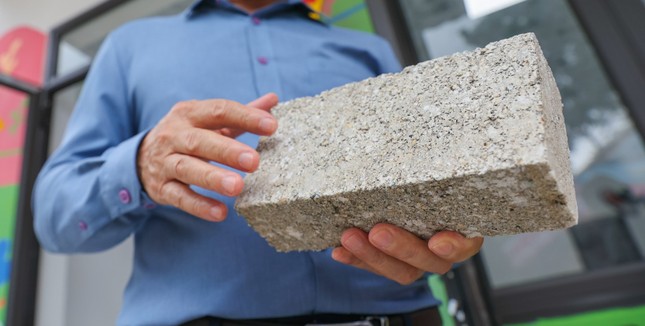 Gần 45 tấn vật liệu tái chế góp phần xây dựng ngôi trường mầm non xinh đẹp ảnh 4