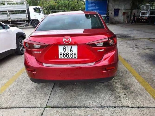 Công an Bình Dương nói gì việc 3 ô tô cùng biển số ‘ngũ lục’? ảnh 1