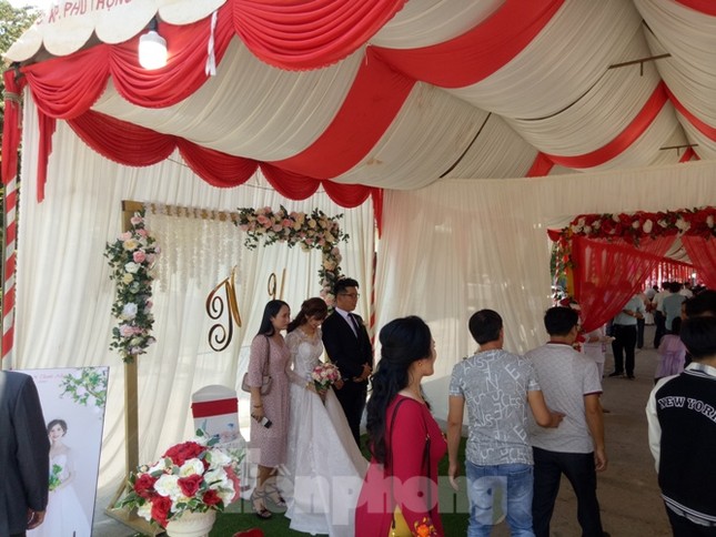 Chú rể Hàn Quốc nổi nóng tại đám cưới thời dịch Covid-19 ảnh 7