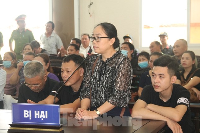 Vụ giết người đúc bê tông: Mẹ nạn nhân không tin con đã chết ảnh 2