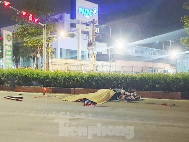 Phát hiện thi thể đôi nam nữ biến dạng giữa đường lúc rạng sáng ảnh 2