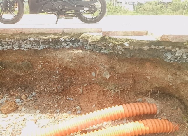 Con đường ‘tơ lụa’ trị giá tiền tỷ vừa xây xong đã lở ảnh 7