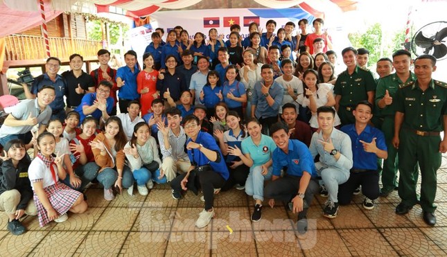 Tuổi trẻ ba nước Đông Dương chung tay vun đắp tình hữu nghị ảnh 8