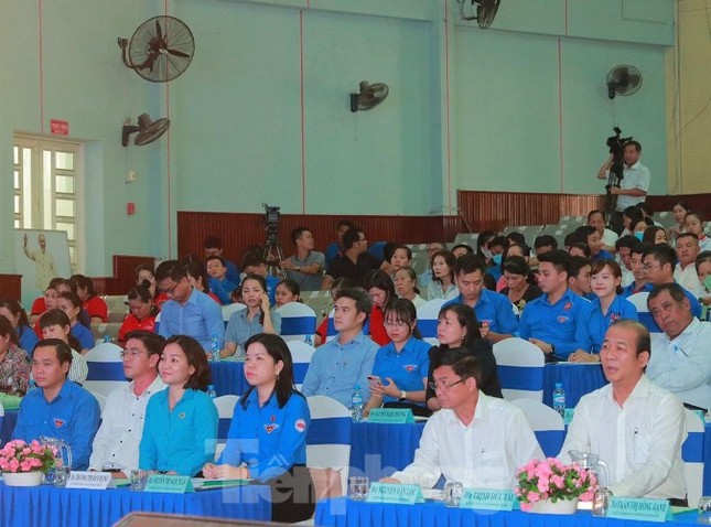 Tích cực chăm lo hiệu quả kịp thời đời sống thanh niên công nhân ảnh 1