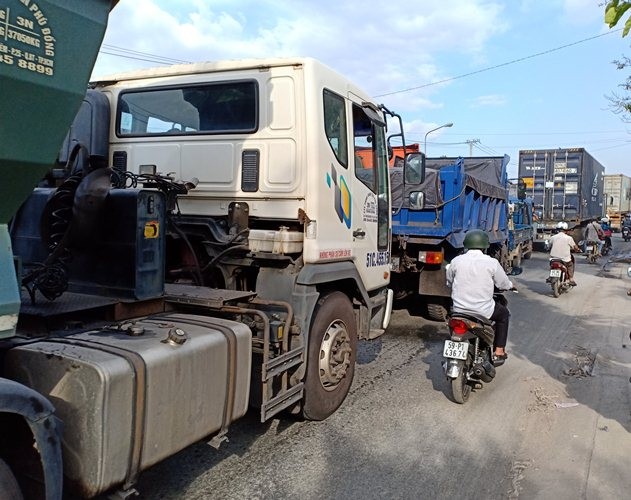 Bình Dương lập đội phản ứng nhanh, thí điểm cấm loạt xe đi khung ‘giờ vàng’ ảnh 1