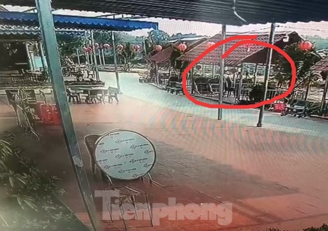 Lãnh đạo xã ở Bình Dương nói gì vụ leo rào kiểm tra quán không thông báo? ảnh 2
