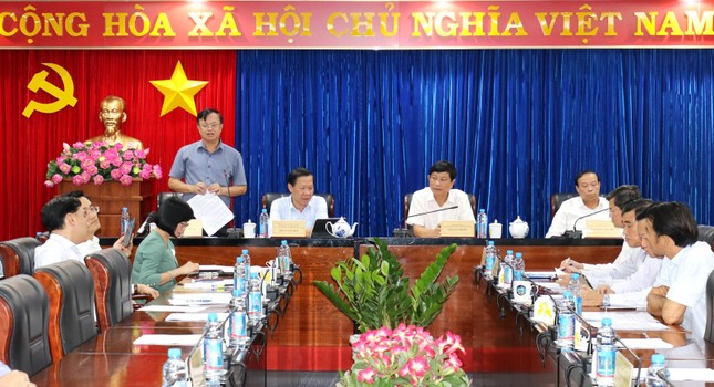 Chủ tịch UBND các tỉnh, thành phố Đông Nam Bộ họp trong đêm, ông Phan Văn Mãi đề xuất gì? ảnh 1