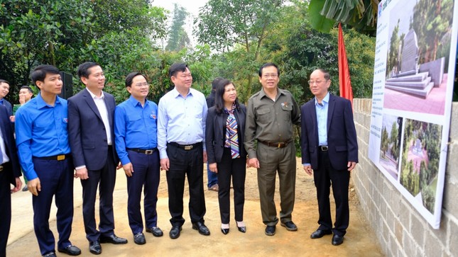 Xây dựng công trình kỷ niệm 70 năm Bác Hồ tặng thơ Thanh niên xung phong ảnh 2