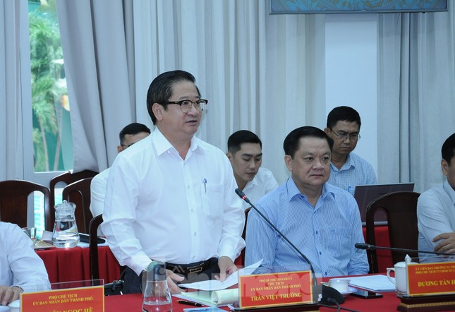 Bí thư Cần Thơ: 'Thành phố như đại công trường, không có đồng thuận của dân thì rất khó' ảnh 2